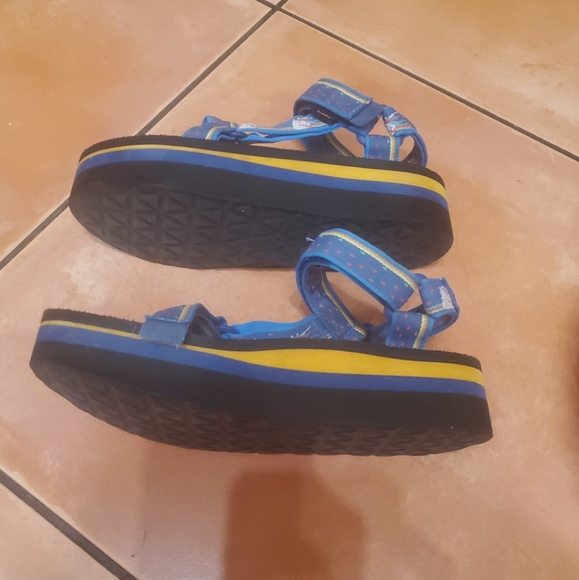 Teva Unicorn Flatform Strappy Sandals Womens 8 - Picture 3 of 5